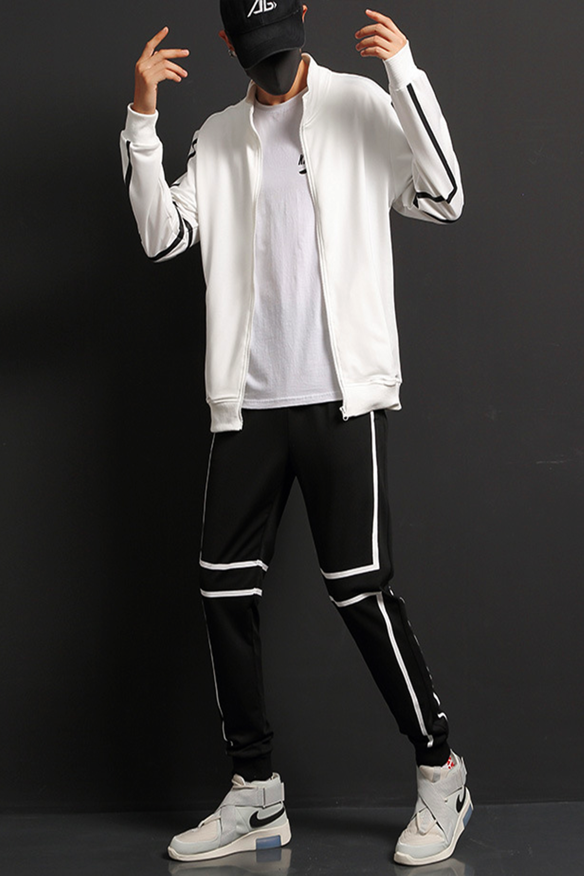 BOLTACTIVE™ MotionPro Men’s Sports Tracksuit – 2-Piece Training Set